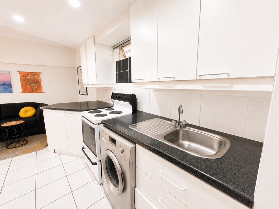 1 Bedroom Property for Sale in Green Point Western Cape